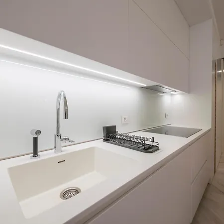 Apartment Youhosty - Duomo Milan